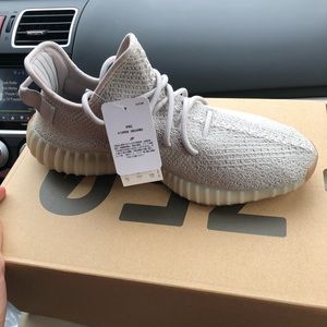 Yeezy “sesame” sz9.5